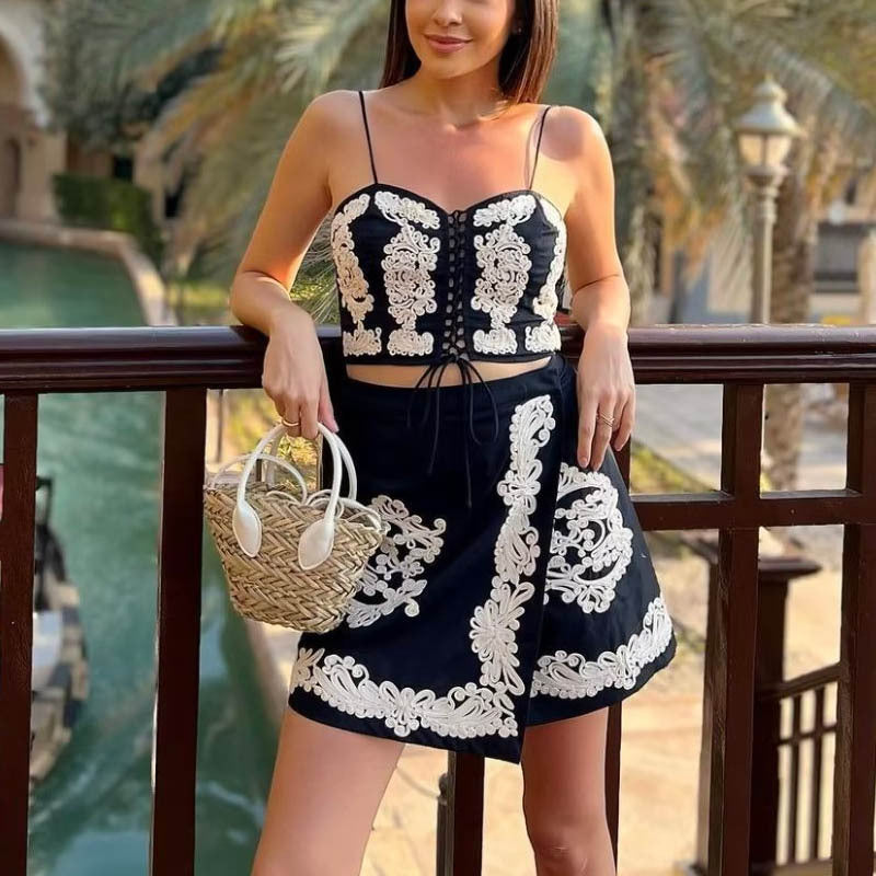 Embroidered Tied Top Sheath Skirt Suit