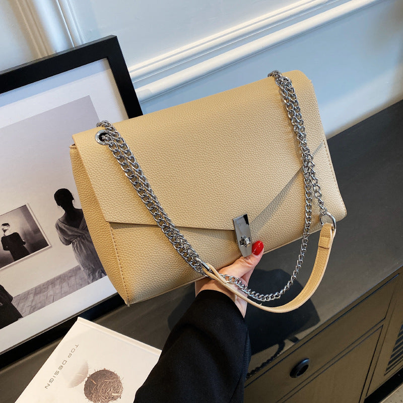 Chain Fashion Shoulder Bag Popular Bag Female Large Capacity Crossbody