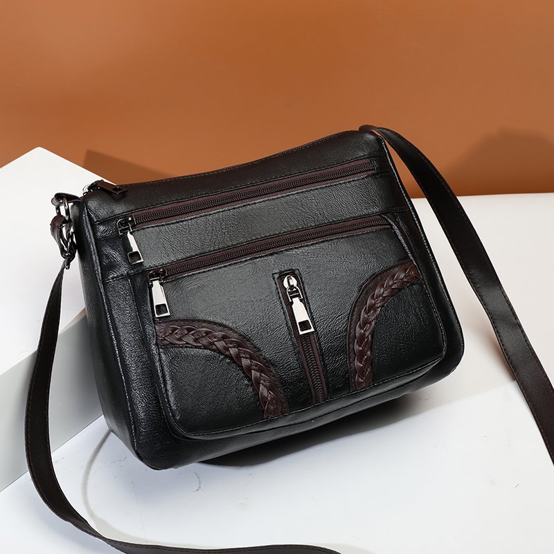 Fashionable Large Capacity Shoulder Bag For Women