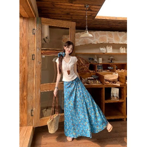 Fashionable V-neck Short-Sleeve Top And Skirt Set For Women