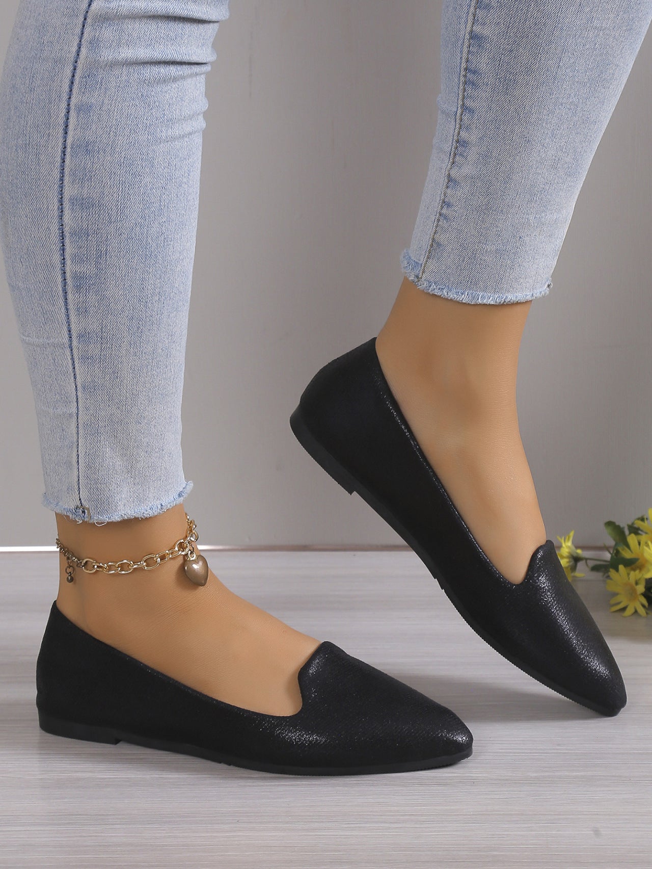 Plus Size Shallow Mouth Pumps Women's New Simple Flat Gommino