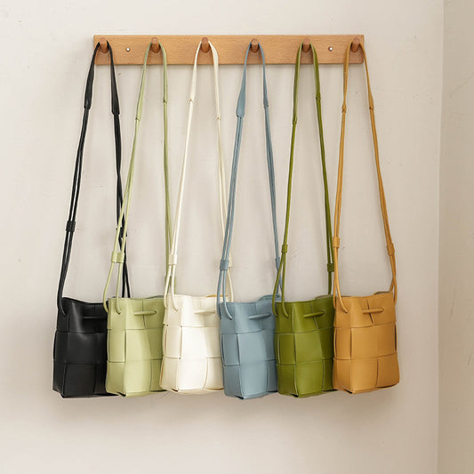 New Korean Weaving Mobile Phone Bag Crossbody Small Bag Vertical Mobile Phone Bag Women's Fashion Mini Crossbody Shoulder Small Bag