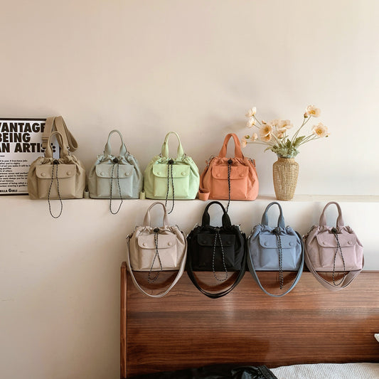 Womens Simple Versatile Lightweight Oxford Cloth Shoulder Bag