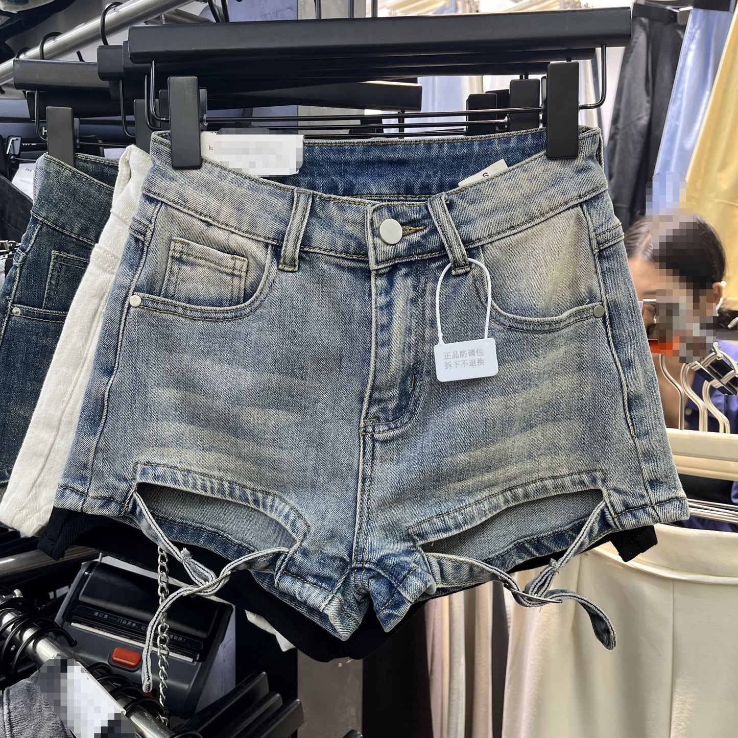 Hotpants i sexet denim-design