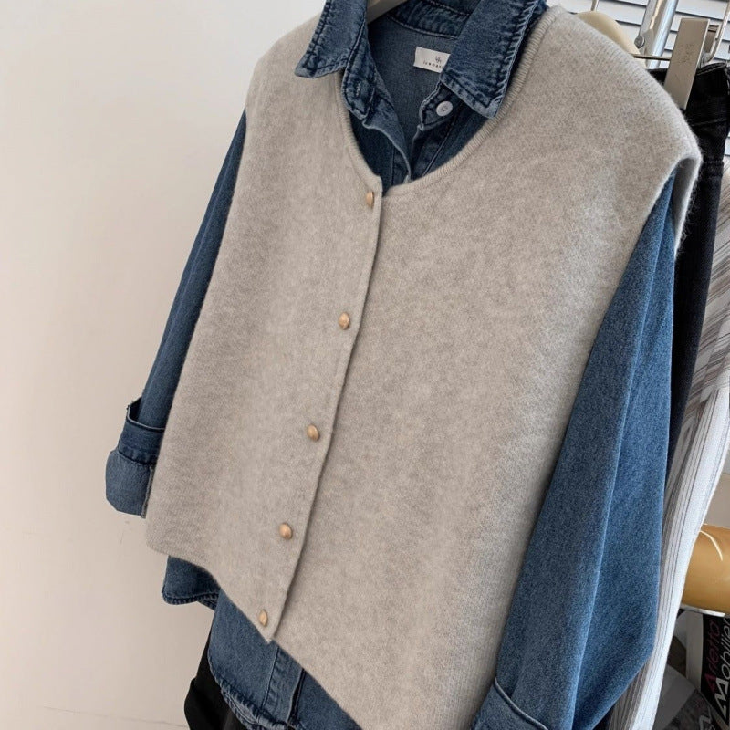 French Retro Small Golden Button Round Neck Knitted Vest For Women Loose