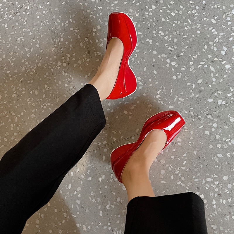 Trifle Wedge Heel Round-Toe Patent Leather Shoes