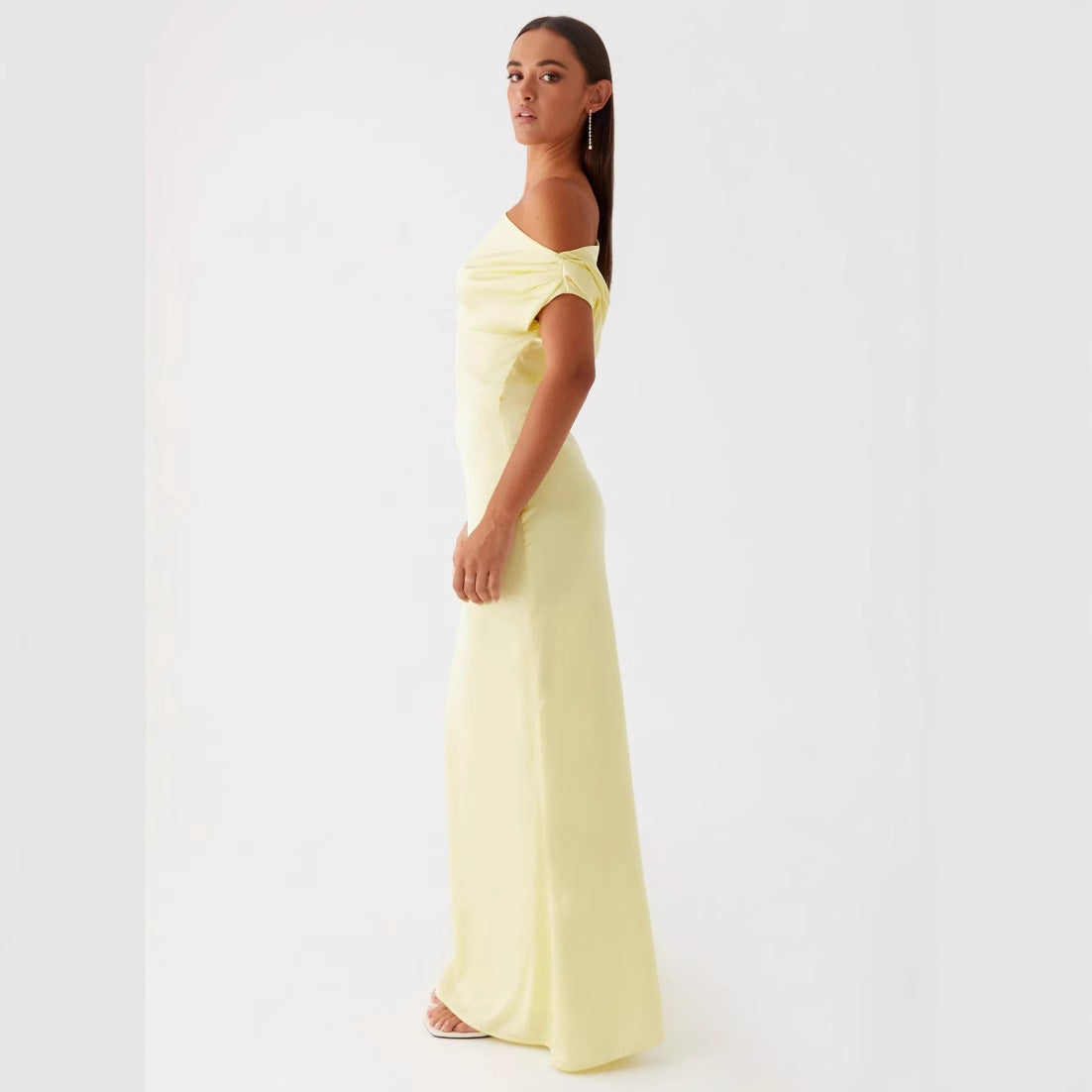New Solid-color Asymmetrical Neckline Pleated Long Dress