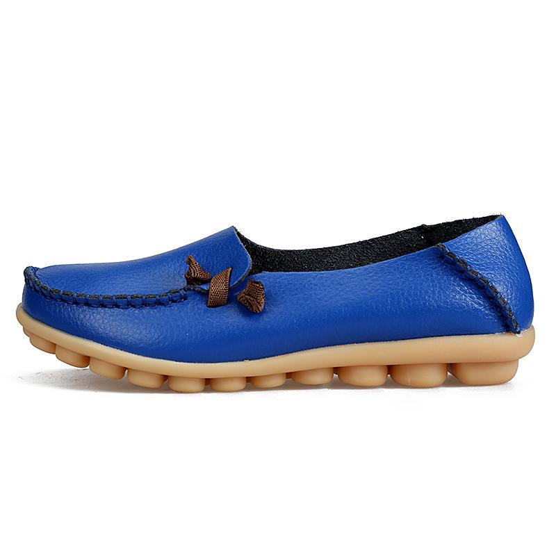 Plus Size Genuine Leather Mom Shoes Flat Low Top