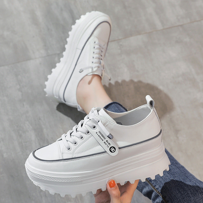 Inner Heightened Leather Casual Shoes With Round Toe