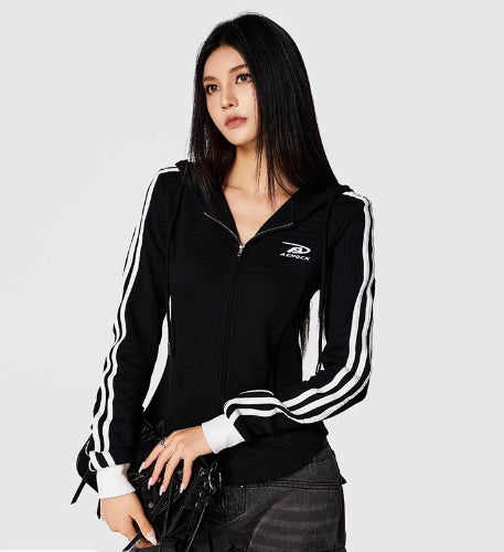 Vintage Women's Sunken Stripe Knitted Hooded Jacket