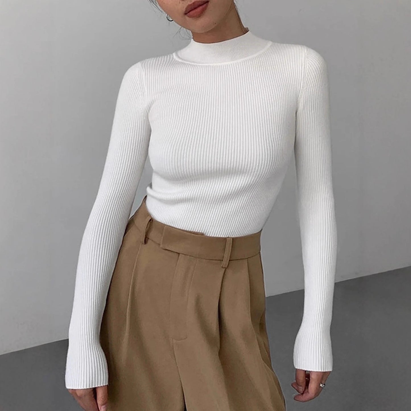 Womens Fashionable Tight-Fit Crew-Neck Knitted Top