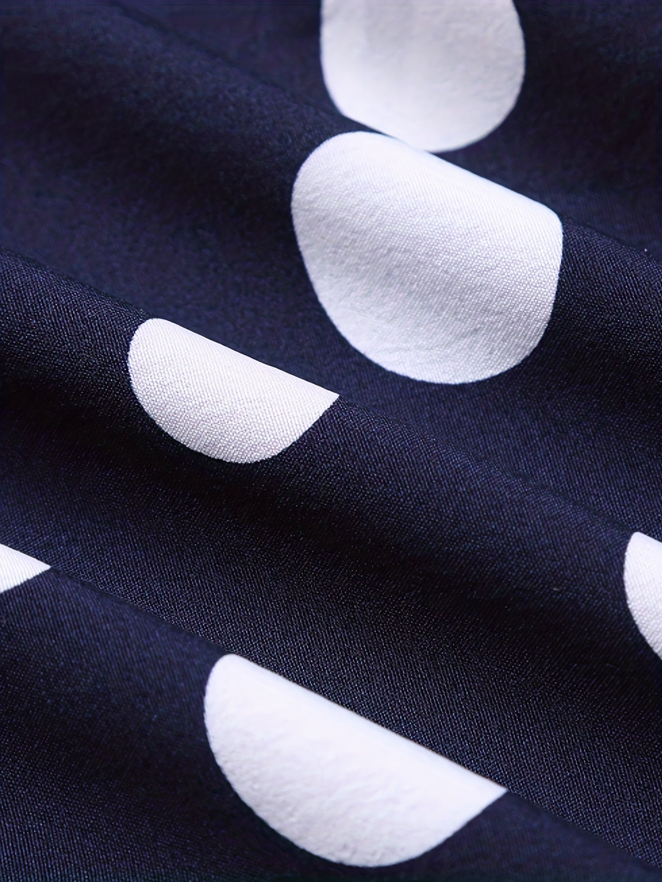 Casual And Versatile Long-sleeved Shirt With Polka Dot Prints For Teenagers And Men