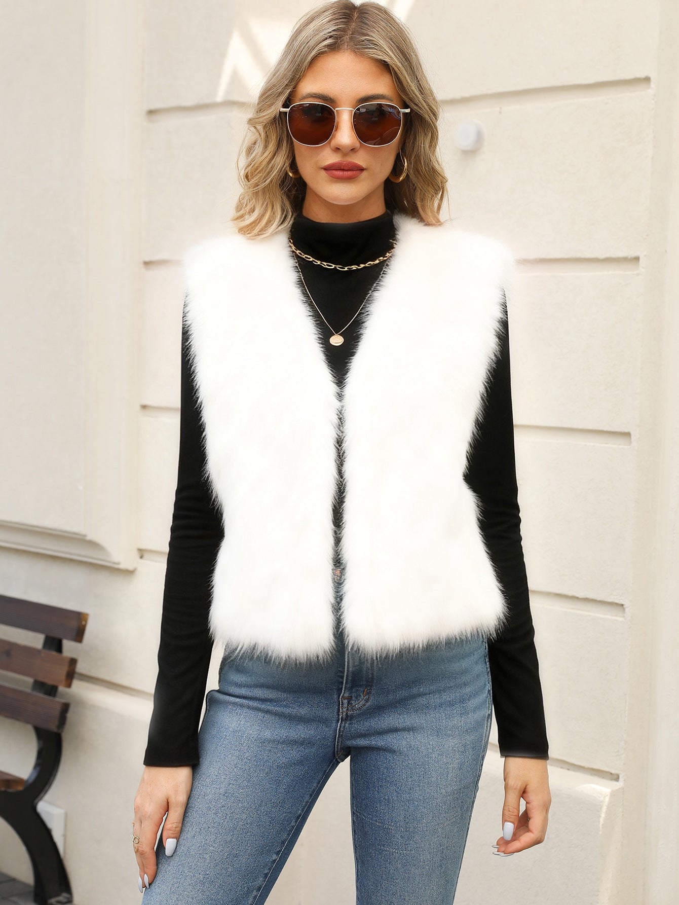 Eco-friendly Faux Fur Vest For Men And Women From Europe And The US