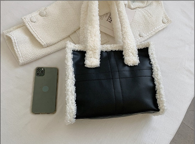 Fashion Portable Casual Western Style One-shoulder Furry Messenger Bag