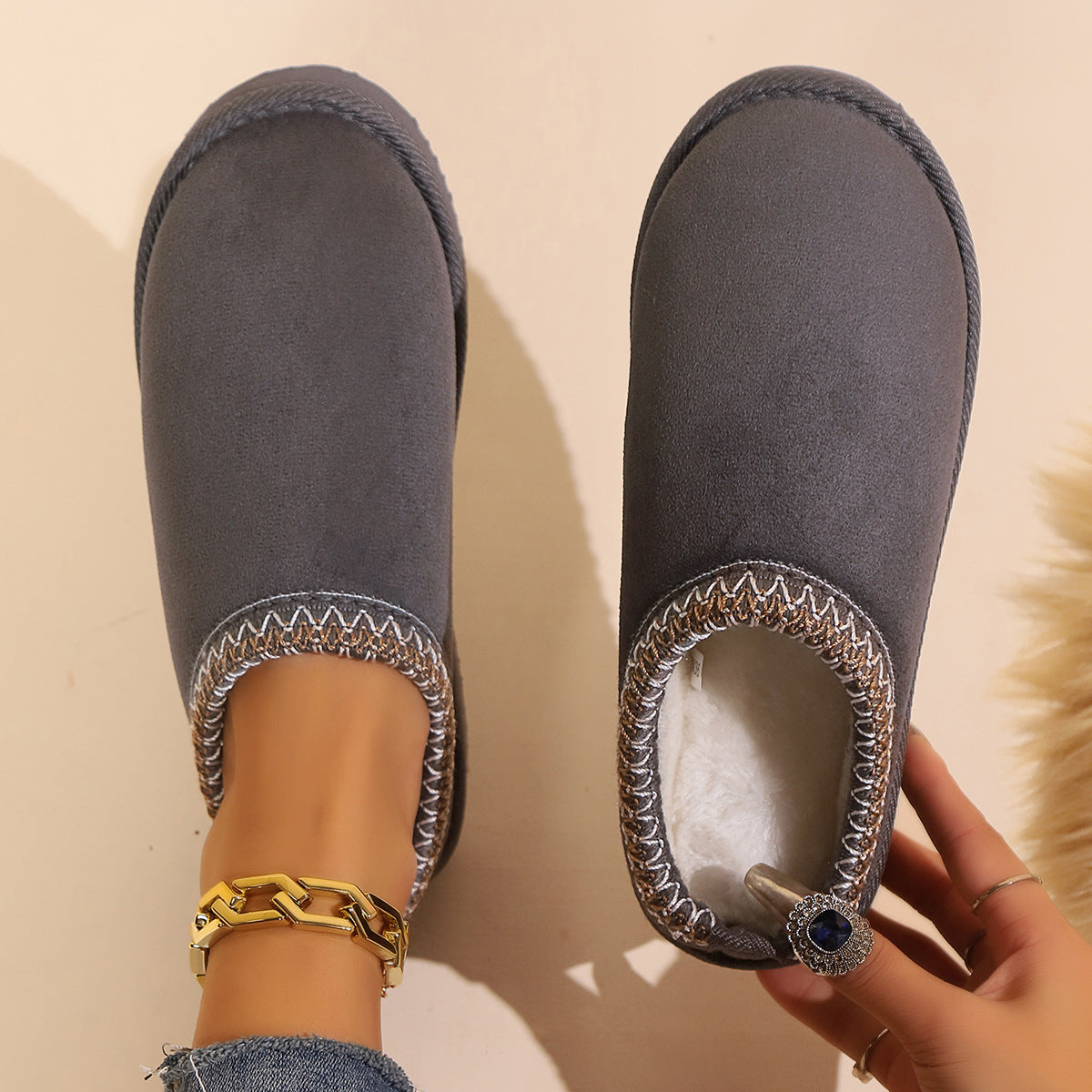 Women's Indoor Warm Plush Non-slip Thick-soled Cotton Slippers