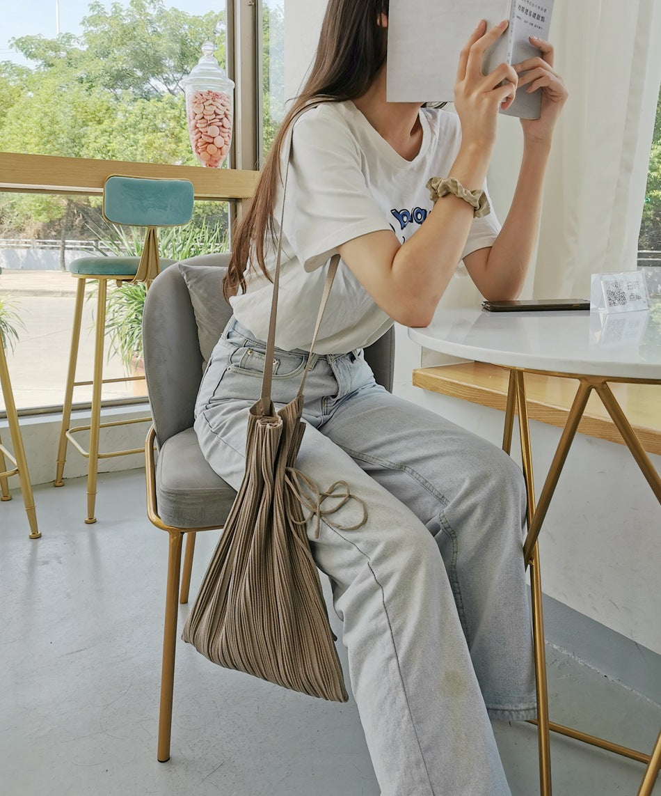 Niche Design Drawstring Folds Bucket Bag Fashion Art Simple One Shoulder