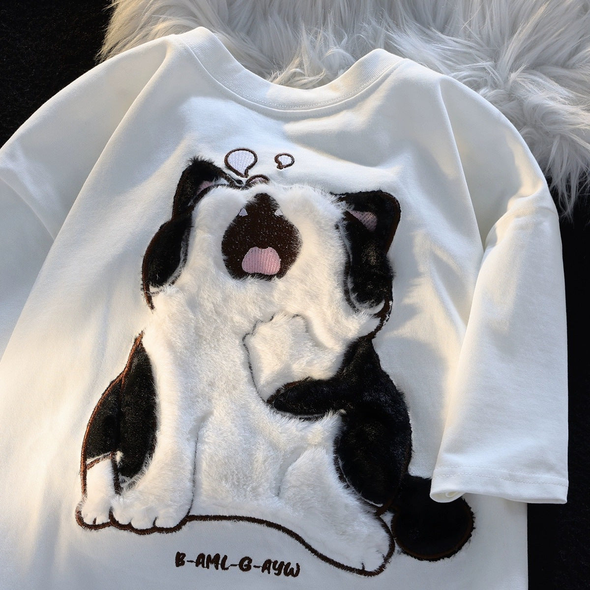 Japansk retro søvnig kat flokket T-shirt