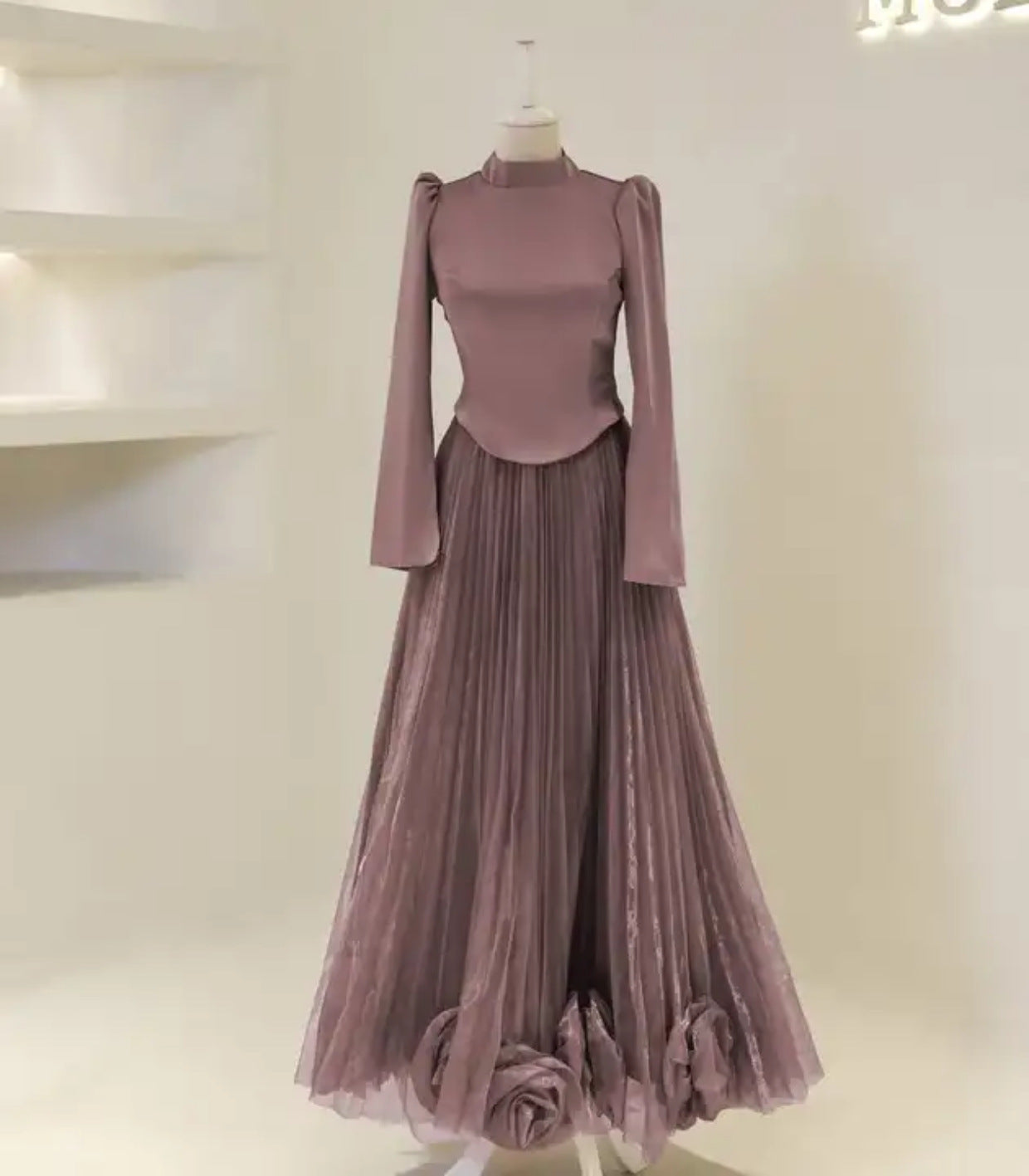 Muslim Attire Formal Dress With Long Sleeves, A Mandarin Collar, And Full Coverage