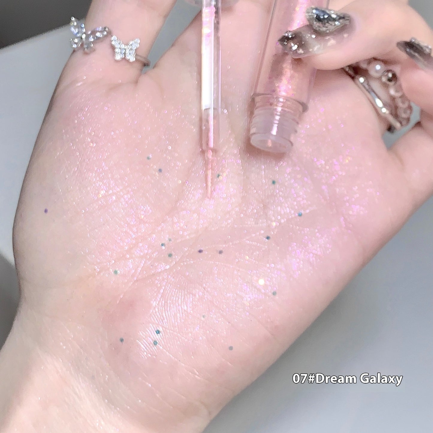 Gogo Bear Gem Tears Liquid Eye Shadow Waterproof Shimmering Powder Sequins