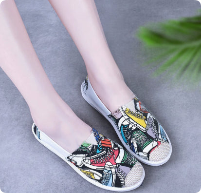 Woman Wears Lazy Fisherman's Canvas Shoes