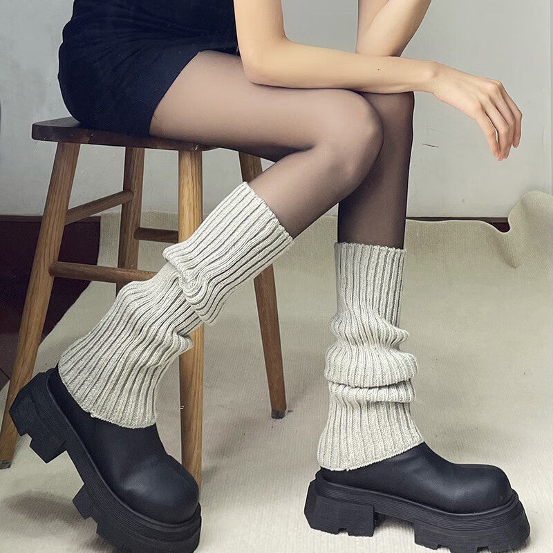 Women's Fashion Stall Solid Color Mid-calf Length Socks