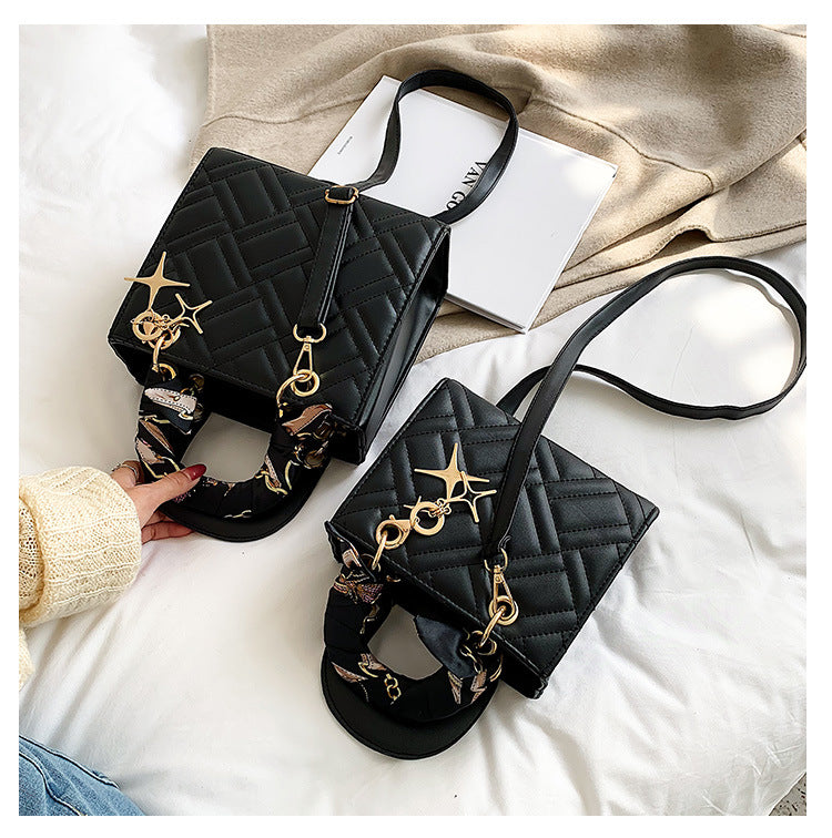 Manufacturer Wholesale Women's Bags New Women's Shoulder Bag XINGX Pendant All-matching Diamond Small Bag Women's