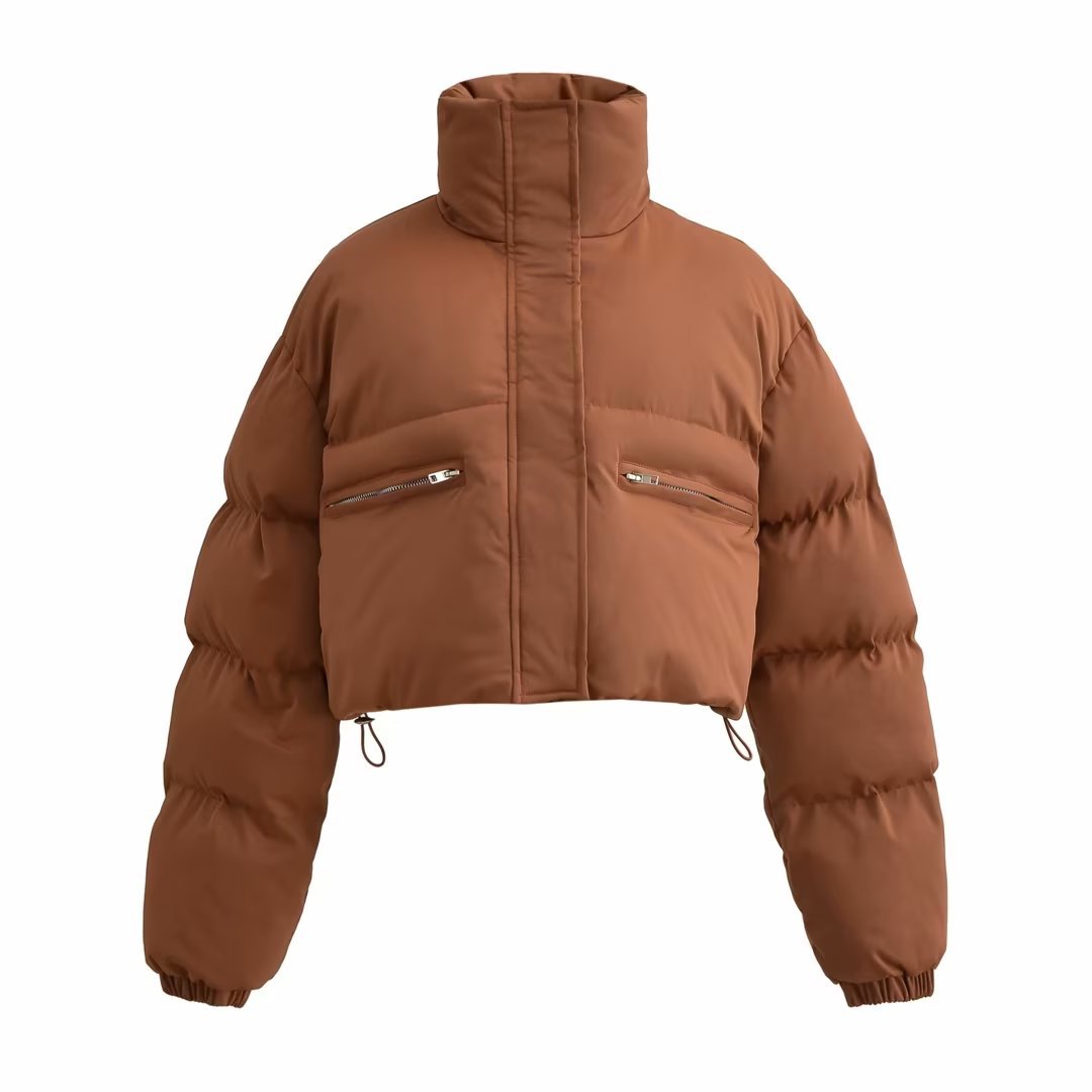 Dunfrakke til vinter med lynlås og opretstående krave i kort design