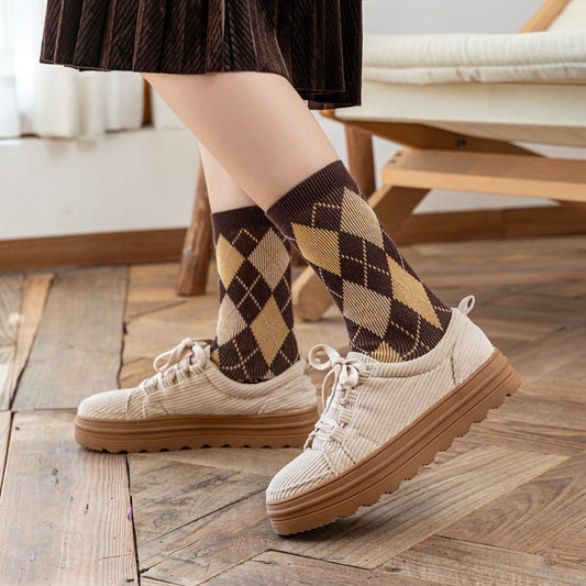 Trendy Retro Double Needle Diamond Plaid Socks