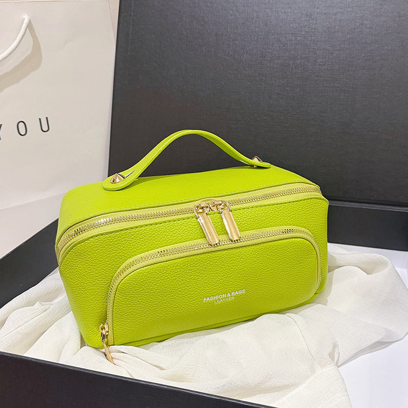 High Quality Convenient New Waterproof Large Portable Cosmetic Bag