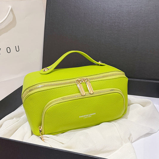 High Quality Convenient New Waterproof Large Portable Cosmetic Bag