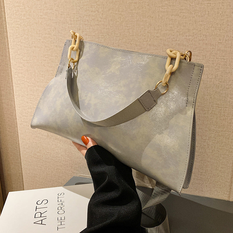 Large Capacity Lightweight One Shoulder Simple Crossbody Bag
