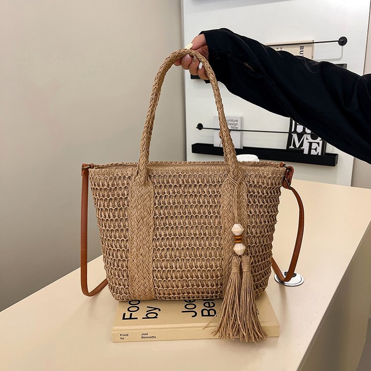 New Women's Portable Shoulder Crossbody Straw Bag Large Capacity