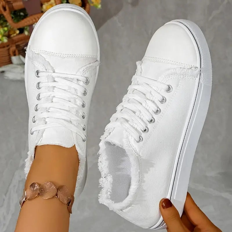 Lightweight Canvas Shoes For Women In Larger Sizes