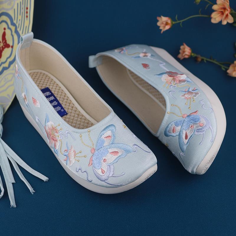 Dengyun's Hanfu Shoes Increase The Height Of The Head