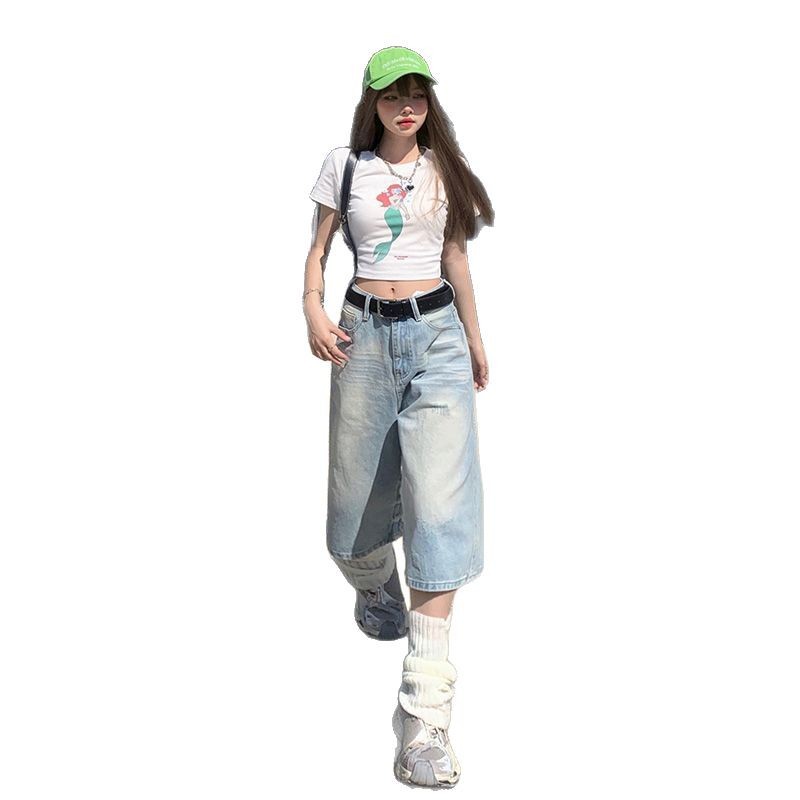 Women's Washed Light-colored Loose Wide-leg Cropped Denim Shorts