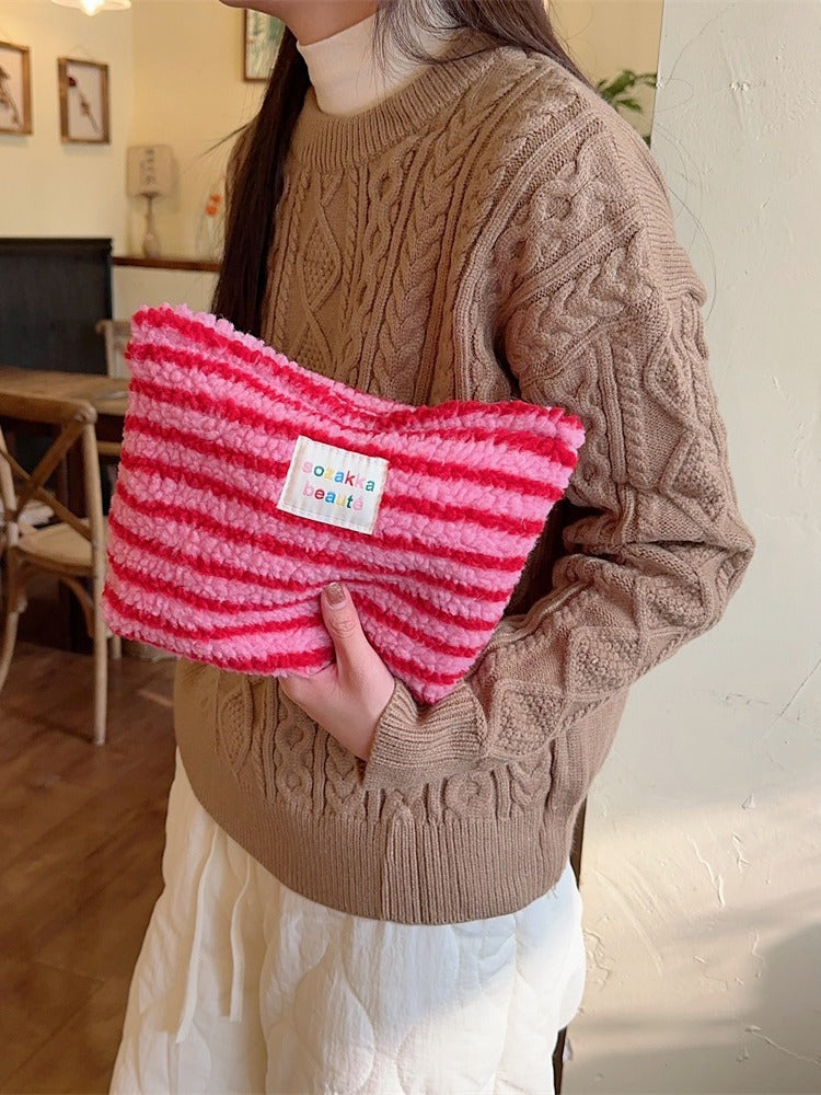 Winter Plush Color Polka Dot Large Capacity Travel Skincare Cosmetic Storage Bag