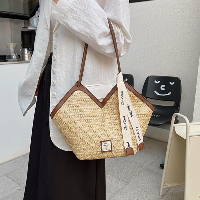 Female Large Capacity Tote Commuter Hand-carrying Bag
