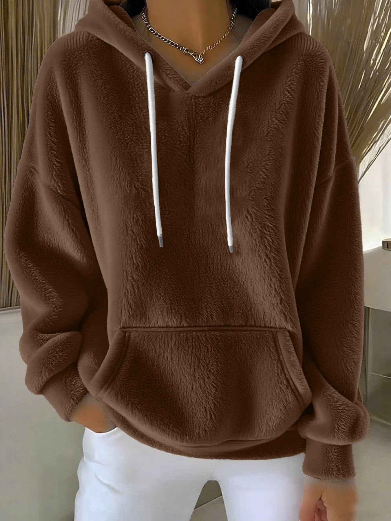 Ensfarvet lammeuldforet alsidig sweatshirt til kvinder til efterår og vinter