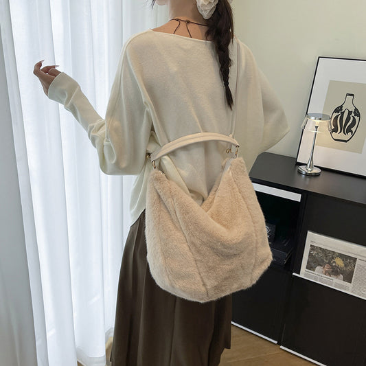 Commuter's All-matching One Shoulder Underarm Fur Bag