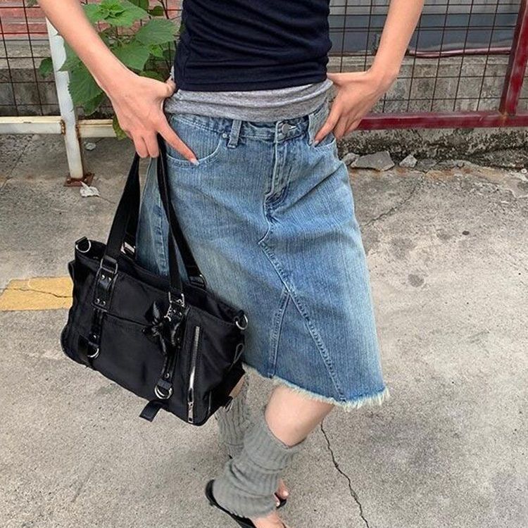 Womens Retro Washed Blue Denim Raw Hem Skirt In American Style