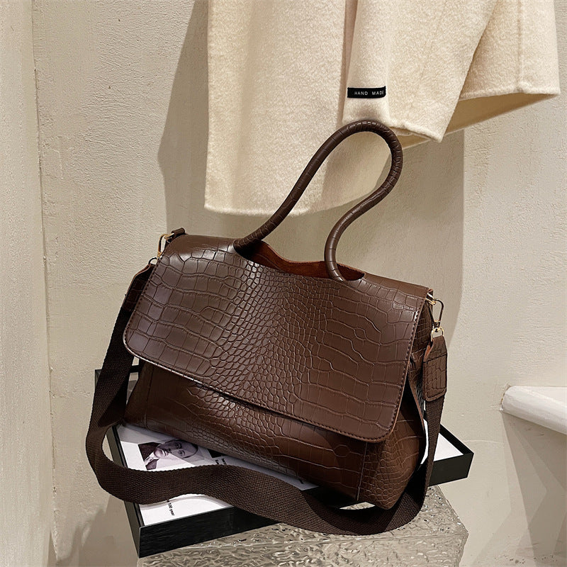 Women's Large Capacity New Fashion Messenger Bag
