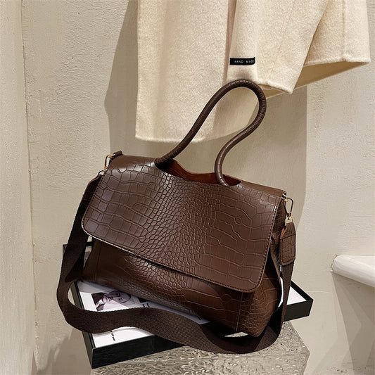 Women's Large Capacity New Fashion Messenger Bag