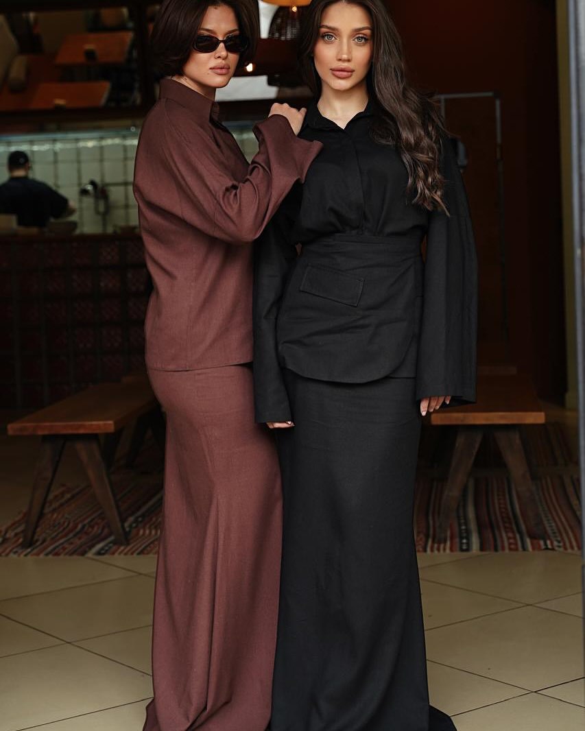 Elegant And Fashionable Three-piece Set Featuring A Collared Long Skirt