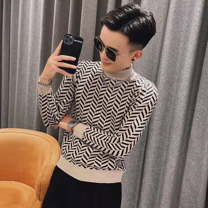 Contrast-color Fashionable Knitwear Crew-neck Sweater For Men