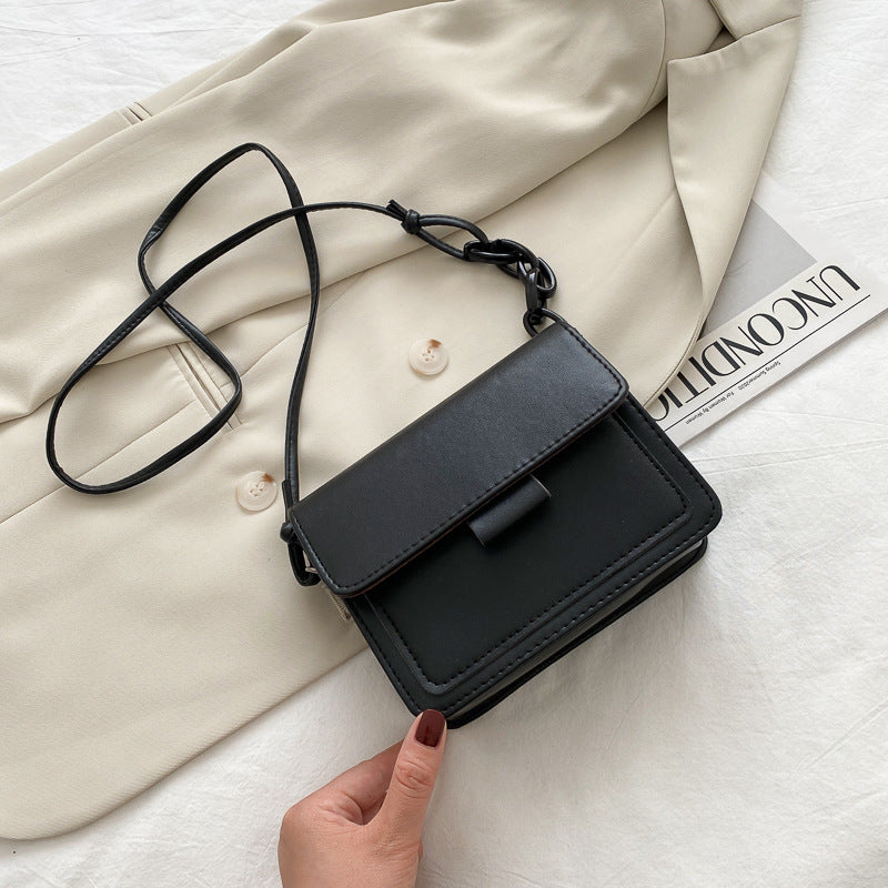 Versatile Chain With Small Square Bag Retro