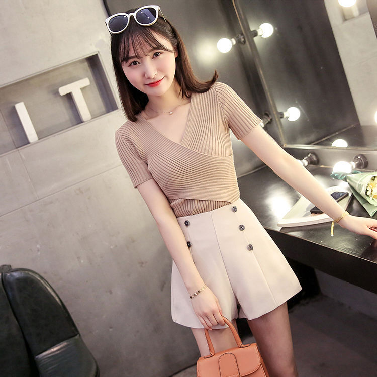 Short Sleeve Knitted V Neck Bottoming Shirt