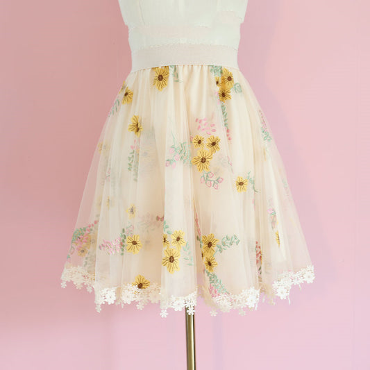 Women's Fashion Simple Lace Three-dimensional Flower Short Skirt