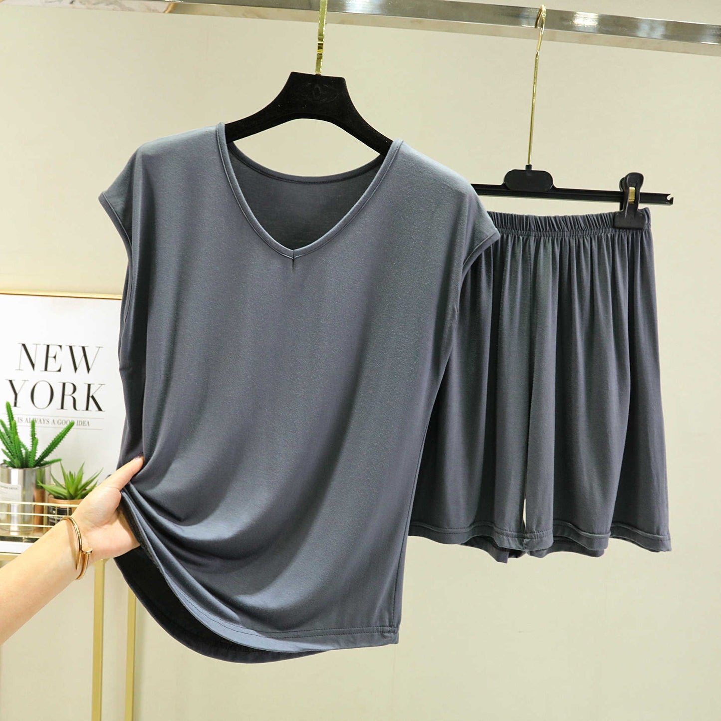 Summer Inner-layer V-neck Sleeveless T-shirt And Loose-fitting Pajama Pants Two-piece Set