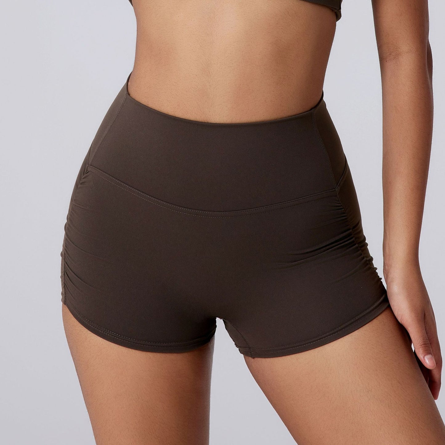 Sports Fitness Pleated Peach Hip Outer Shorts