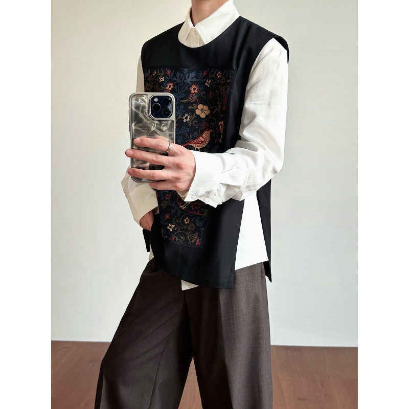 Retro Embroidered Jacquard High-end Spring Vest For Men